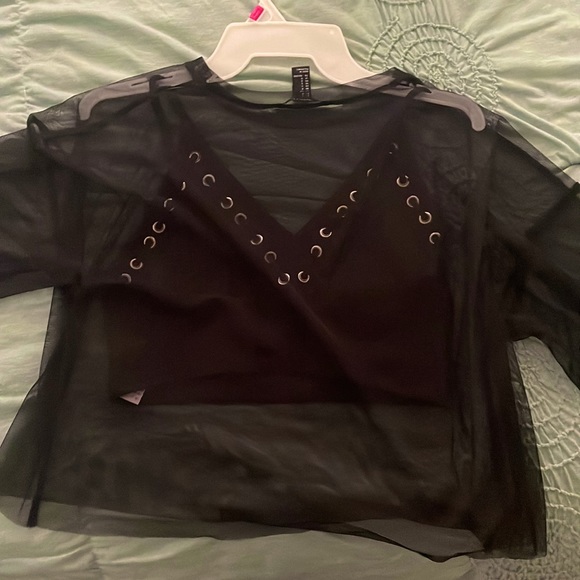 Mesh top - Picture 2 of 2